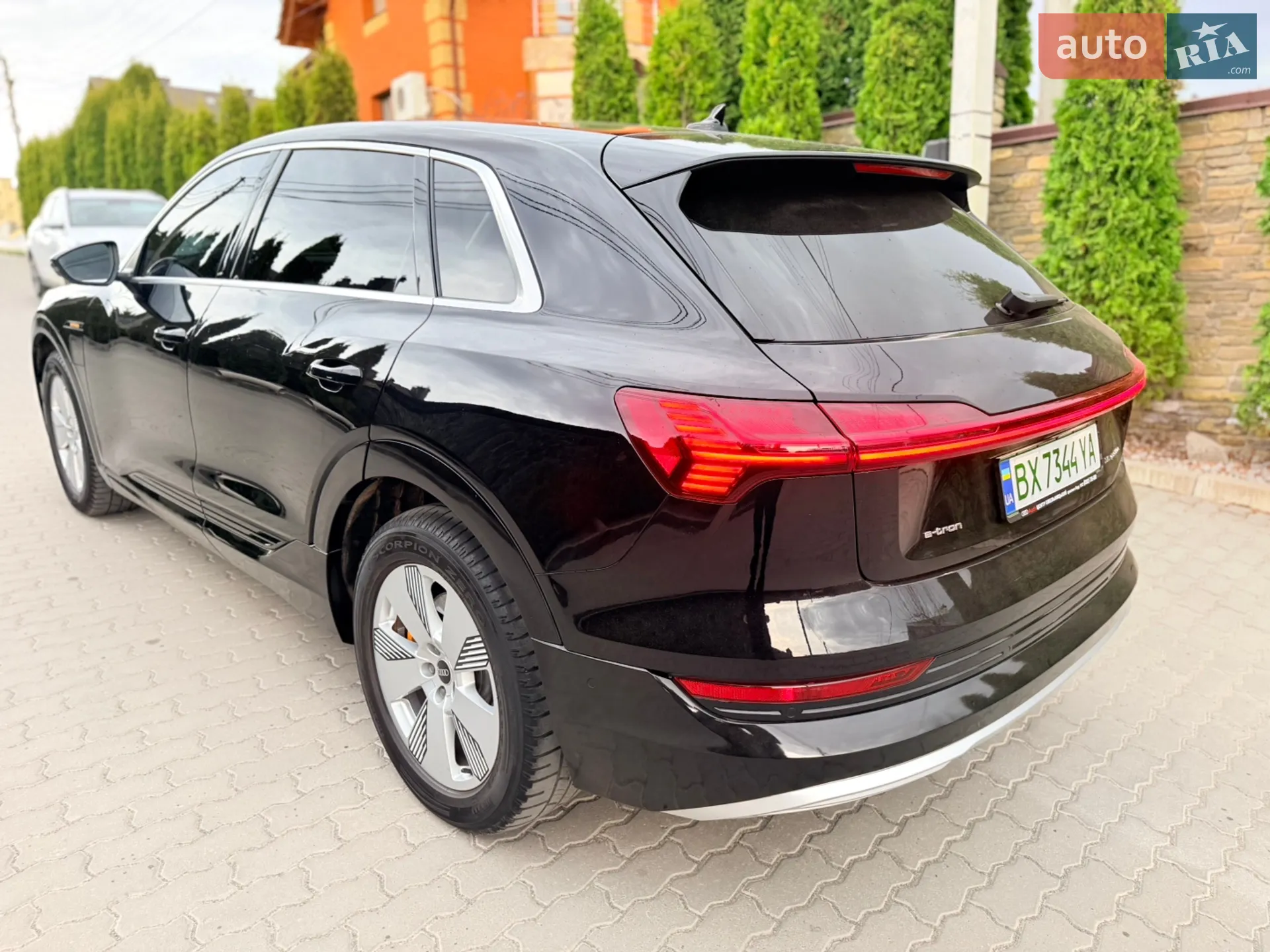 2022 Audi e-tron - мініатюра 13