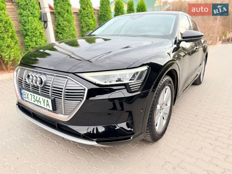 Внедорожник / Кроссовер Audi e-tron 2022 в Хмельницком