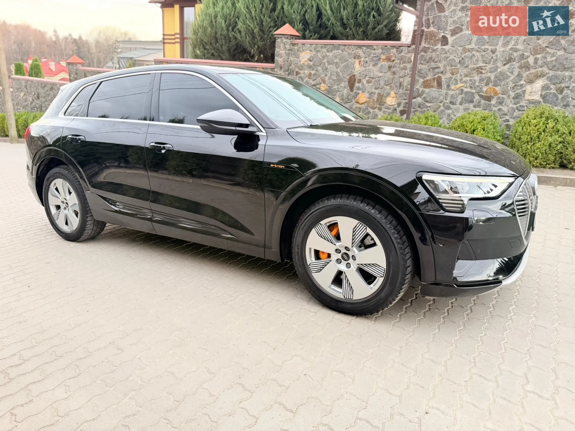 2022 Audi e-tron - мініатюра 21