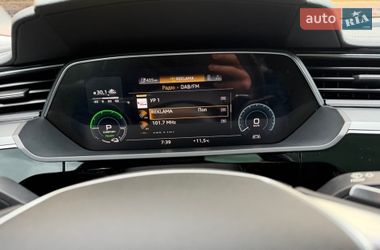 Внедорожник / Кроссовер Audi e-tron 2022 в Хмельницком