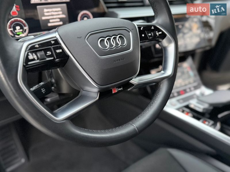 Внедорожник / Кроссовер Audi e-tron 2022 в Хмельницком