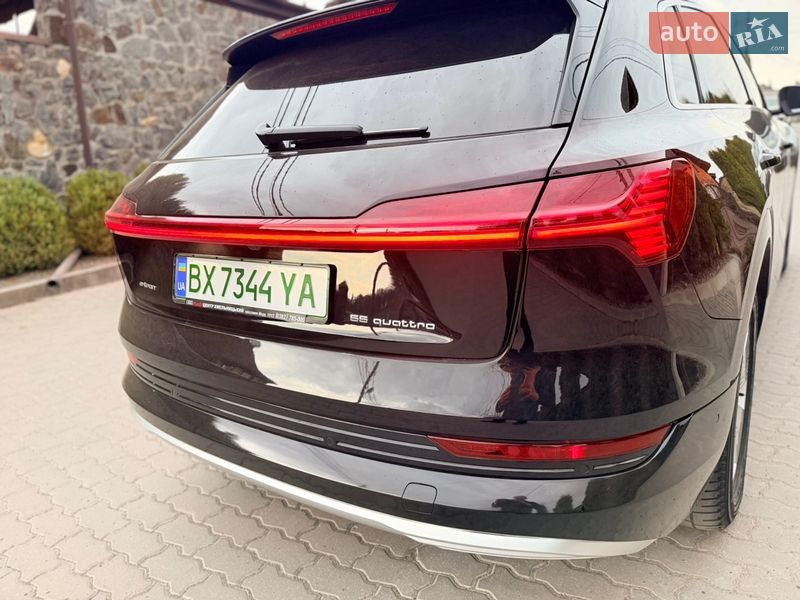 Внедорожник / Кроссовер Audi e-tron 2022 в Хмельницком