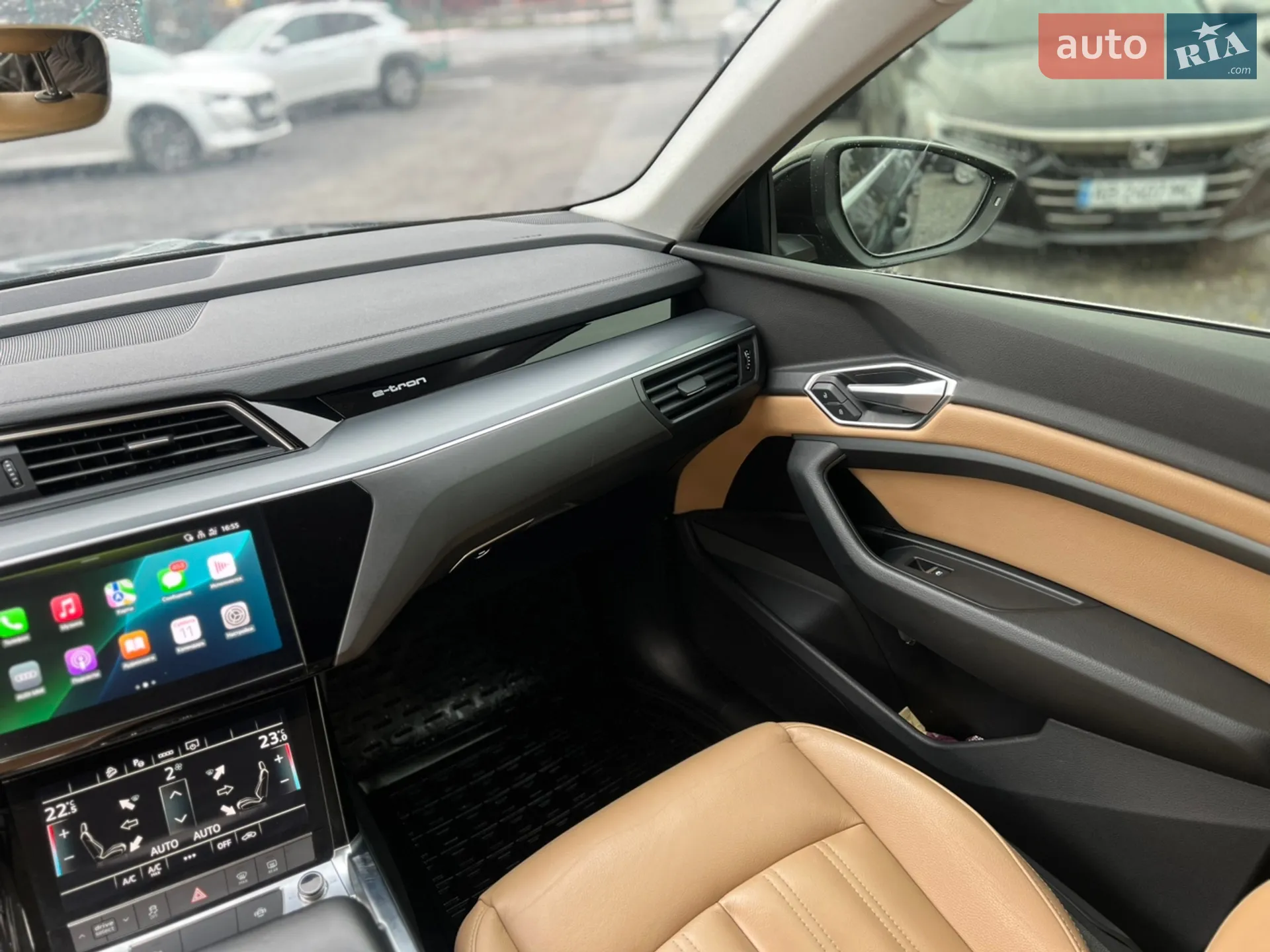 2020 Audi e-tron - мініатюра 16