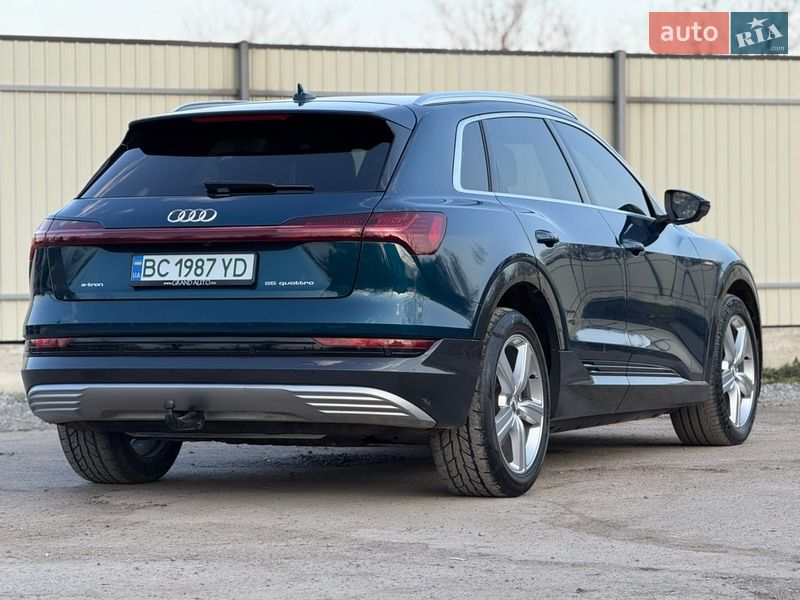 Позашляховик / Кросовер Audi e-tron 2019 в Дрогобичі фото 18 Позашляховик / Кросовер Audi e-tron 2019 в Дрогобичі