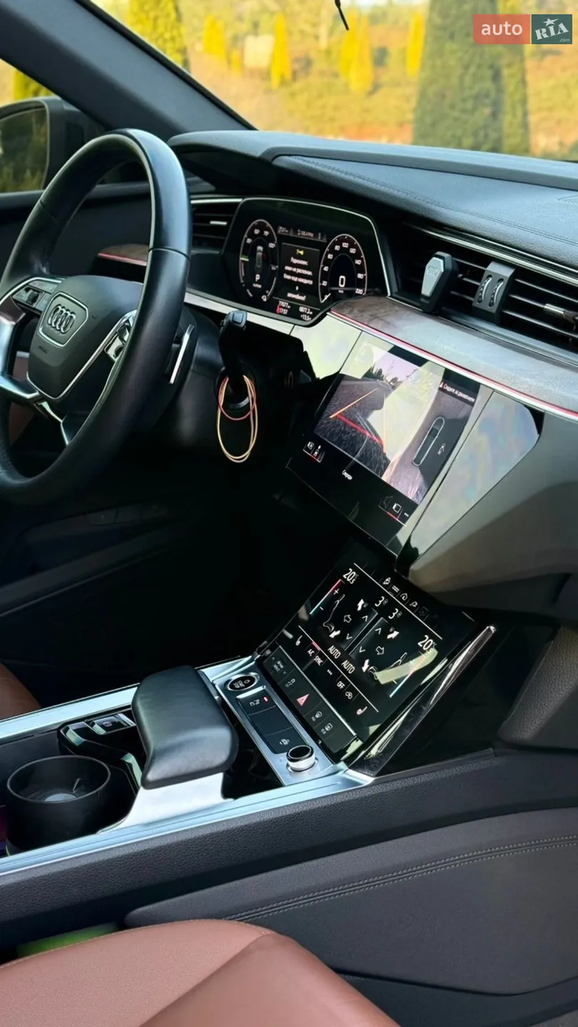 2022 Audi e-tron - мініатюра 35