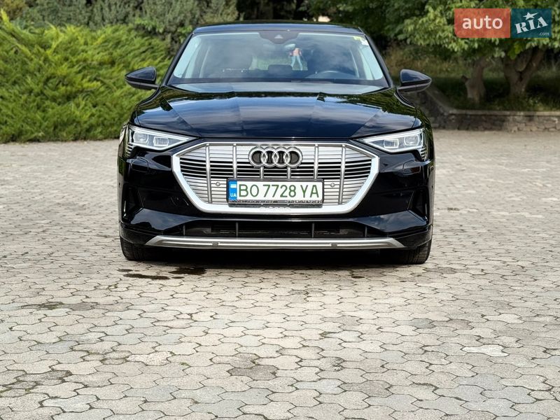 Внедорожник / Кроссовер Audi e-tron 2020 в Тернополе