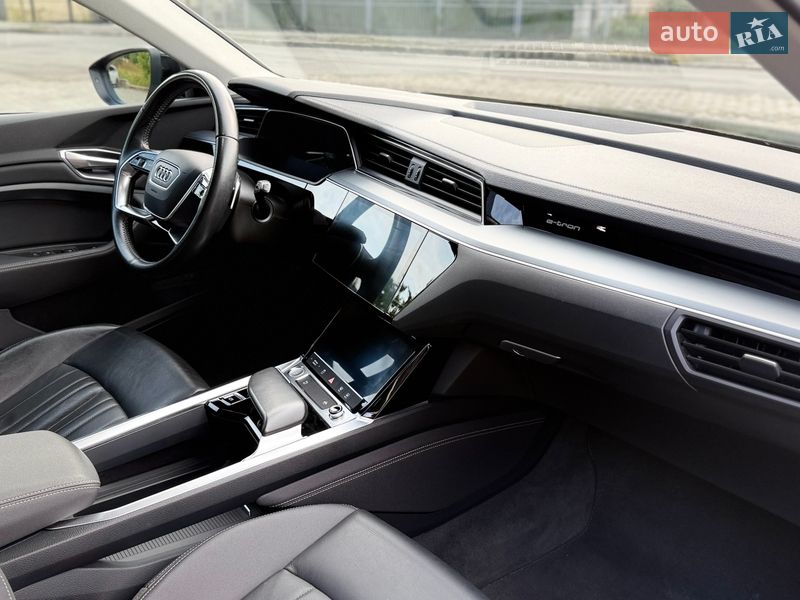 Внедорожник / Кроссовер Audi e-tron 2020 в Тернополе