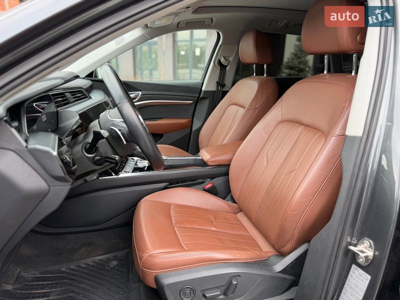 Внедорожник / Кроссовер Audi e-tron 2021 в Городке