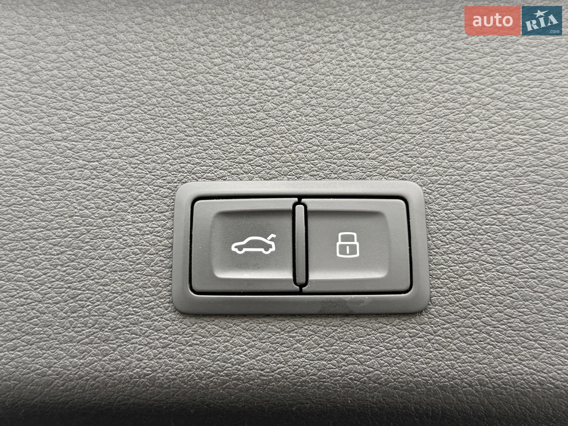 2021 Audi e-tron - мініатюра 13