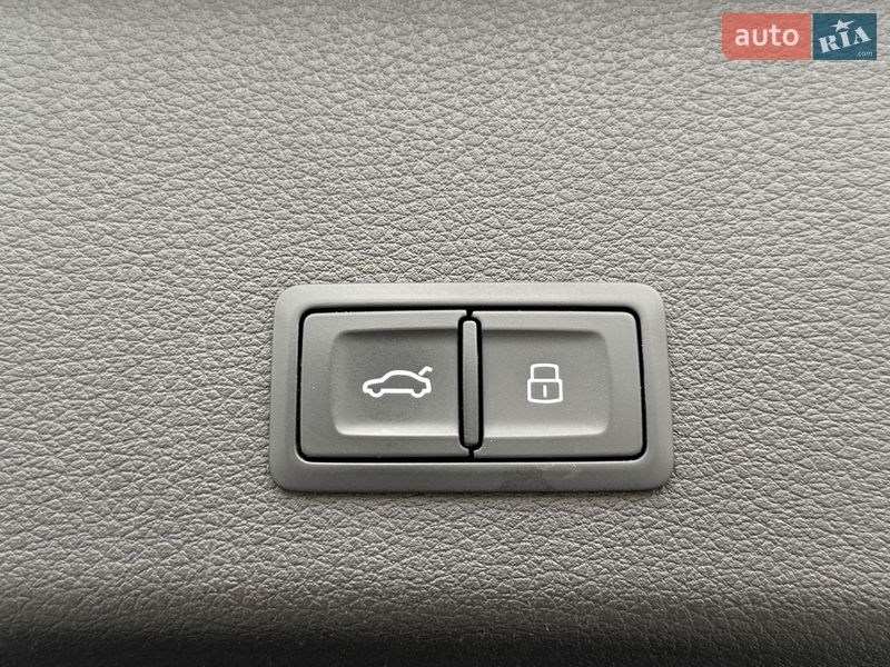 Внедорожник / Кроссовер Audi e-tron 2021 в Городке