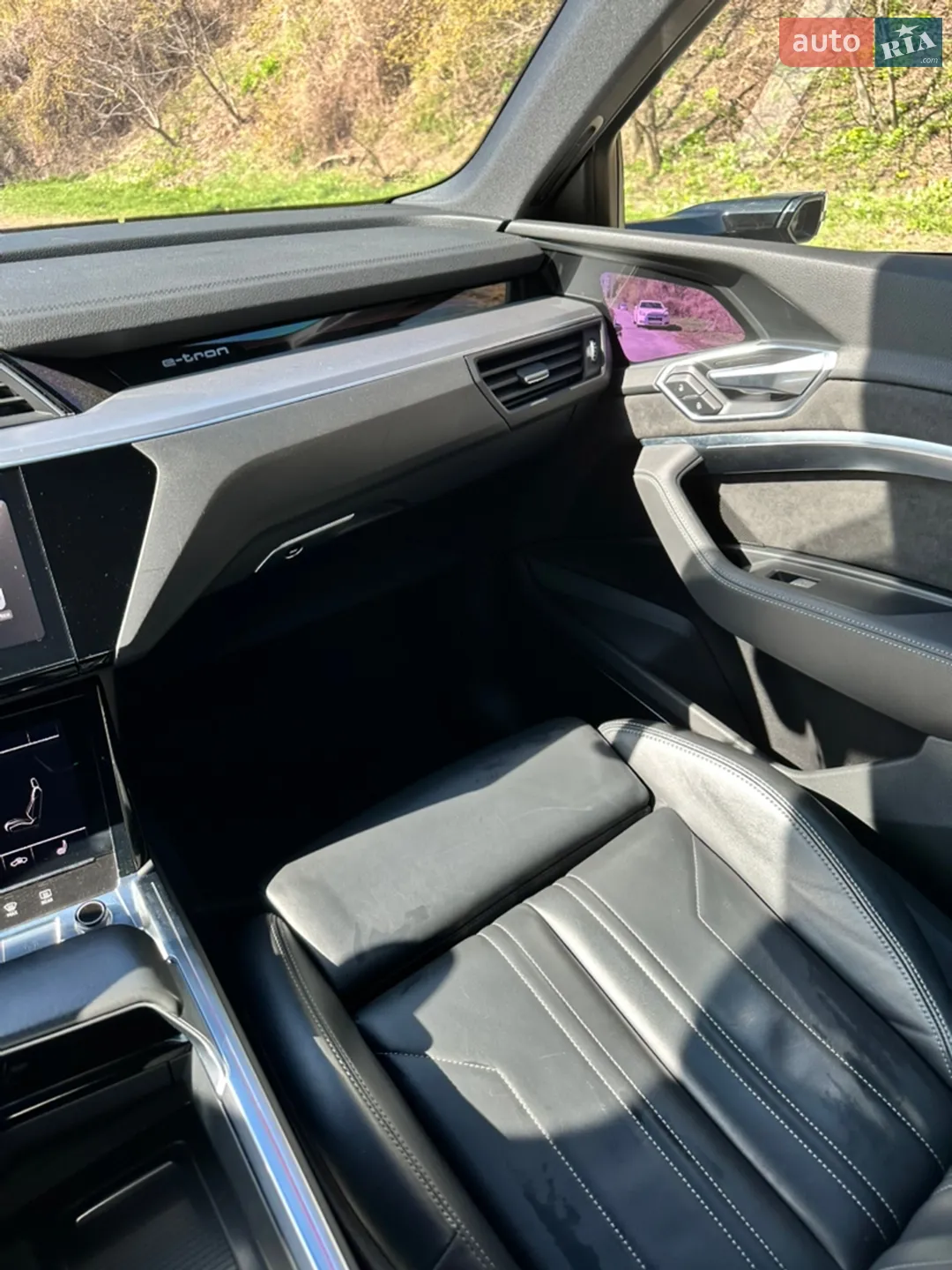 2020 Audi e-tron - мініатюра 15