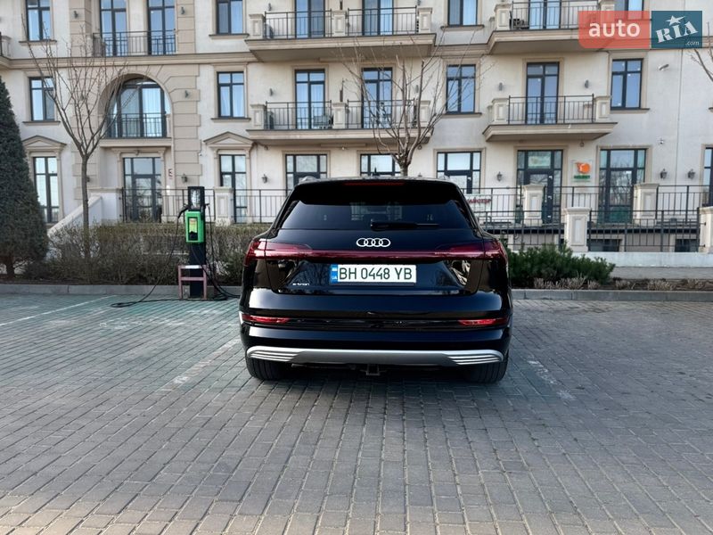 Внедорожник / Кроссовер Audi e-tron 2019 в Одессе