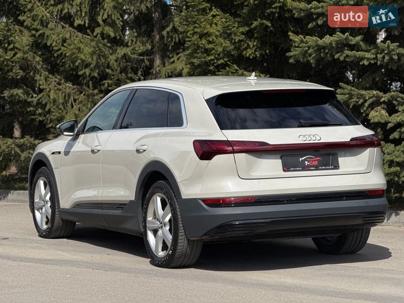 Внедорожник / Кроссовер Audi e-tron 2020 в Тернополе