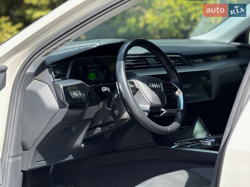 Внедорожник / Кроссовер Audi e-tron 2020 в Тернополе