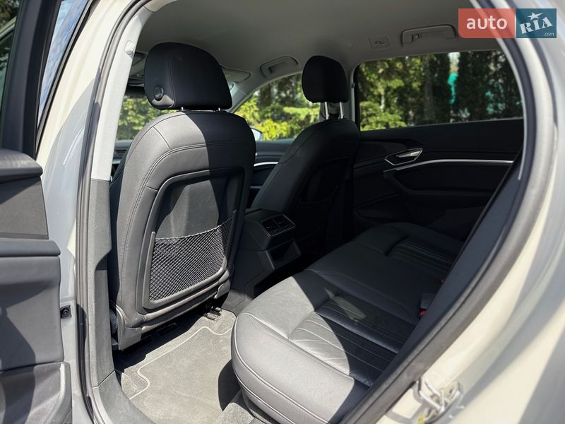 Внедорожник / Кроссовер Audi e-tron 2020 в Тернополе