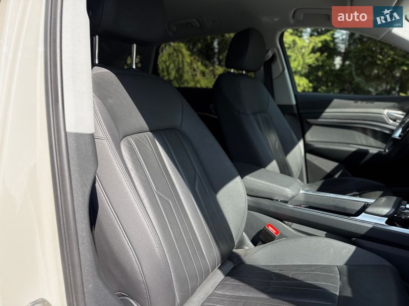 Внедорожник / Кроссовер Audi e-tron 2020 в Тернополе