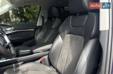 Внедорожник / Кроссовер Audi e-tron 2020 в Тернополе