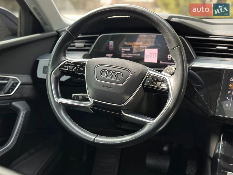 Внедорожник / Кроссовер Audi e-tron 2020 в Тернополе