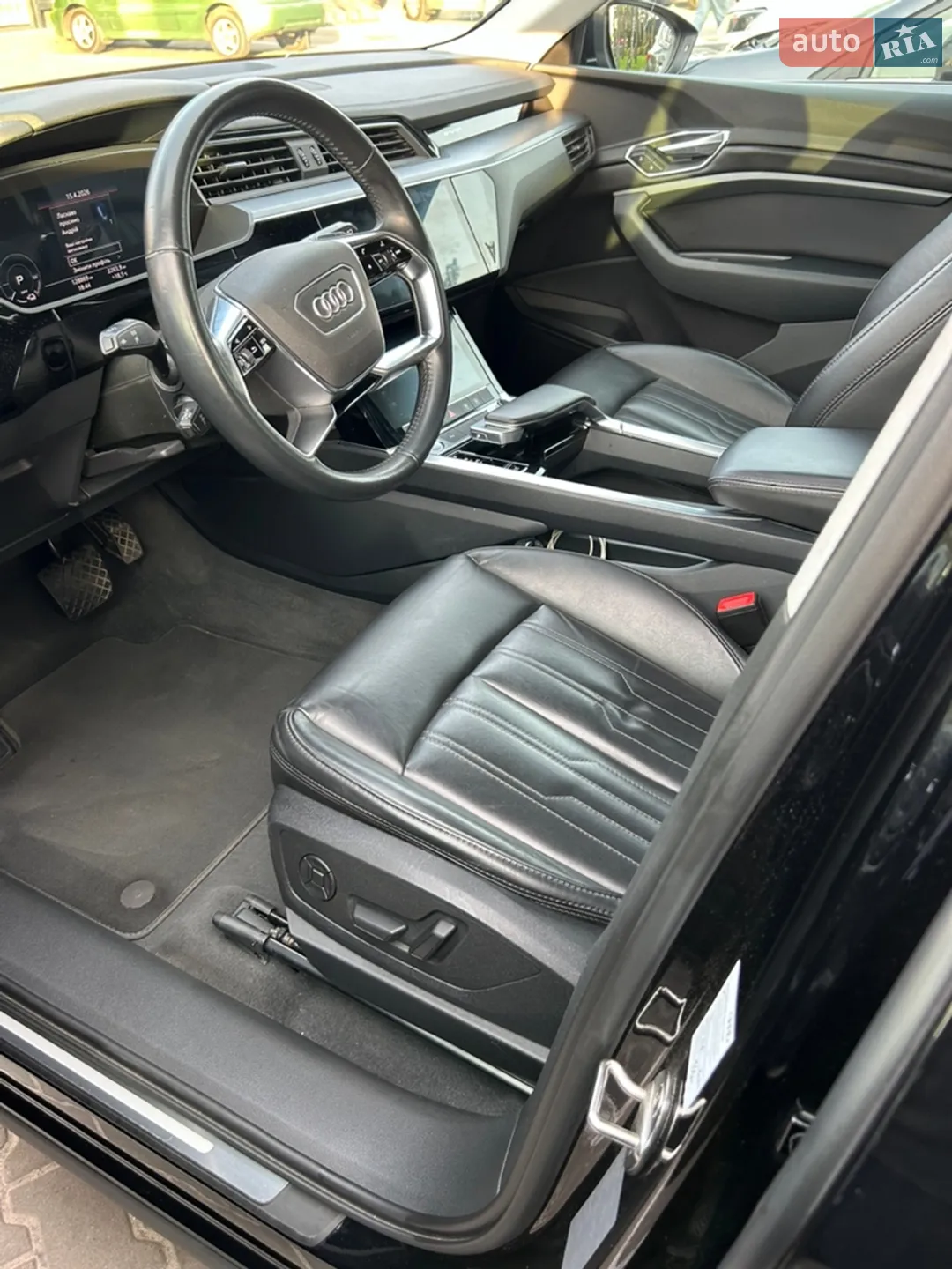 2019 Audi e-tron - мініатюра 16