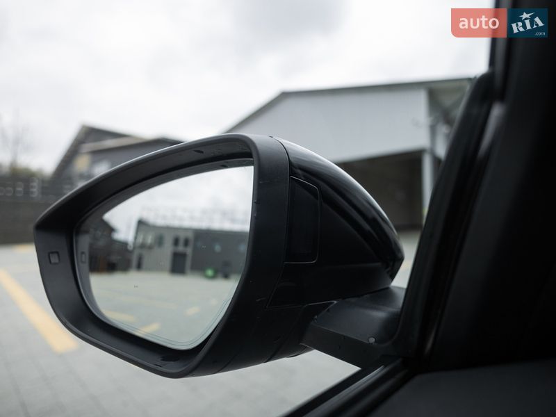 Позашляховик / Кросовер Audi e-tron 2021 в Львові