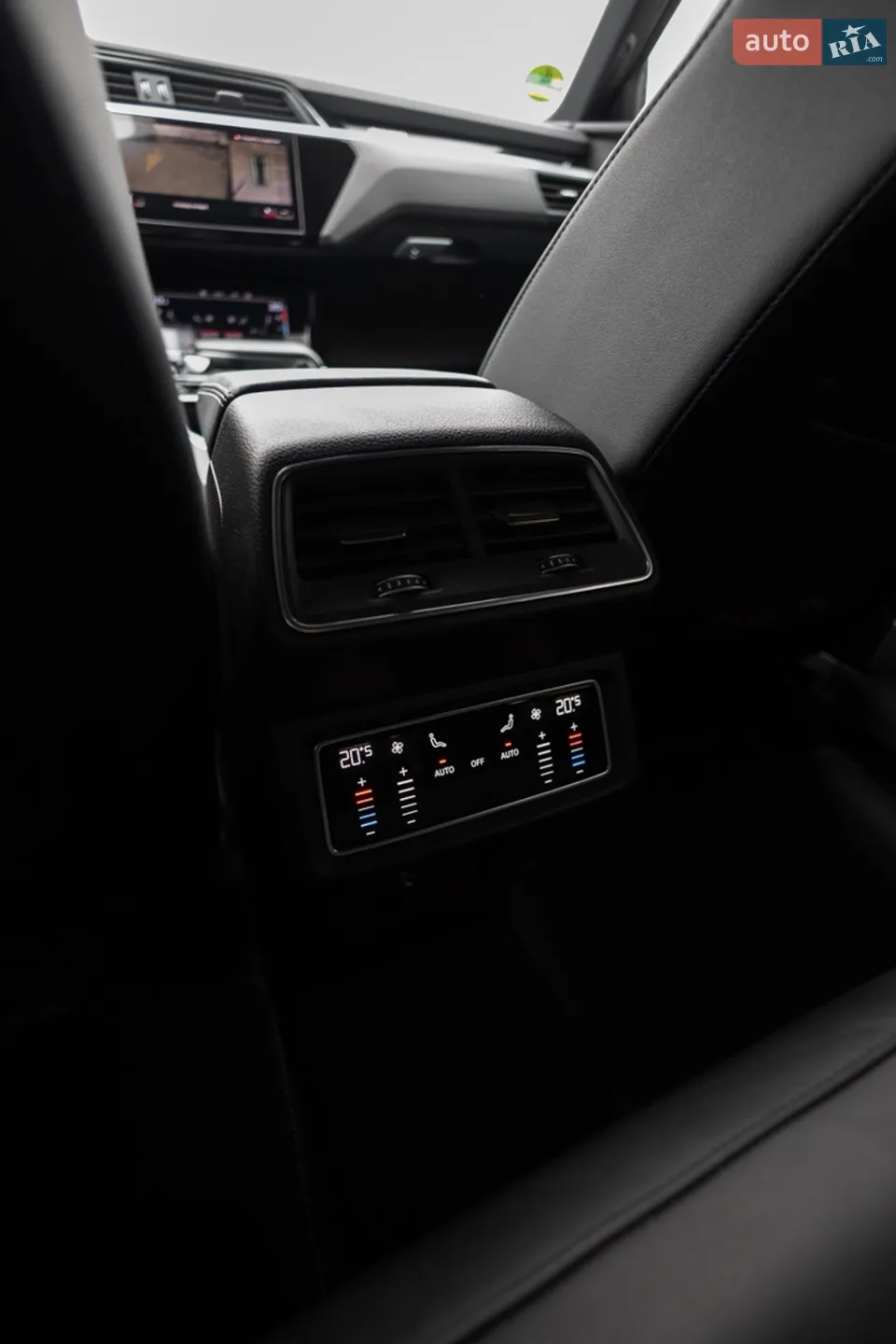 2021 Audi e-tron - мініатюра 42