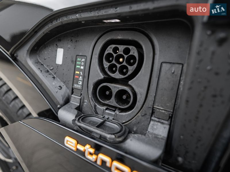 Позашляховик / Кросовер Audi e-tron 2021 в Львові