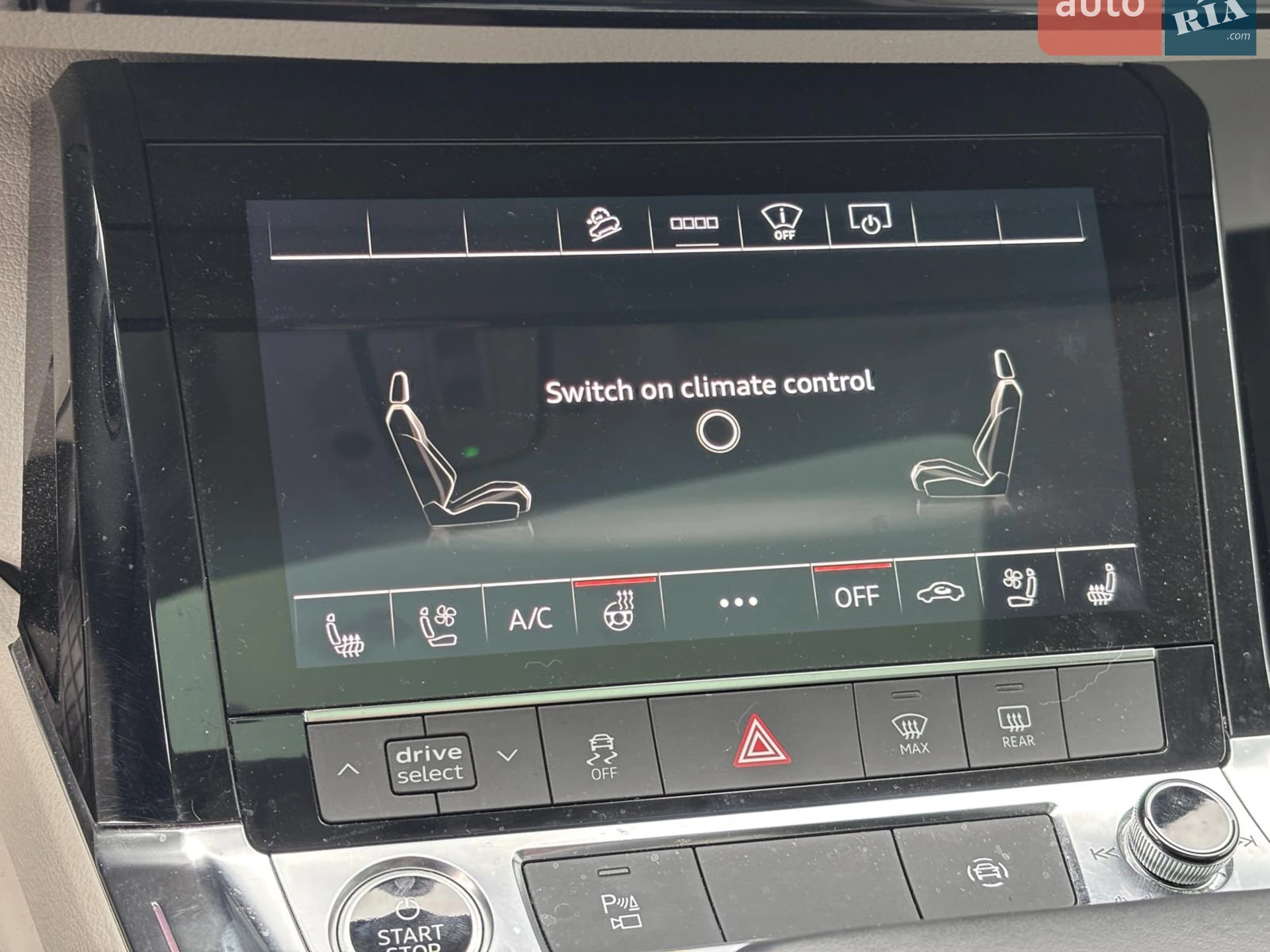 2021 Audi e-tron - мініатюра 29