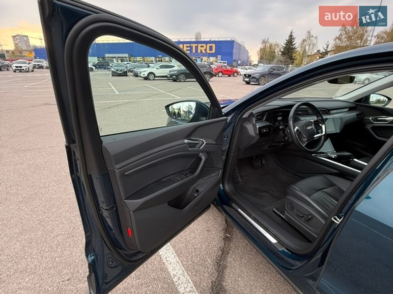 Внедорожник / Кроссовер Audi e-tron 2021 в Житомире
