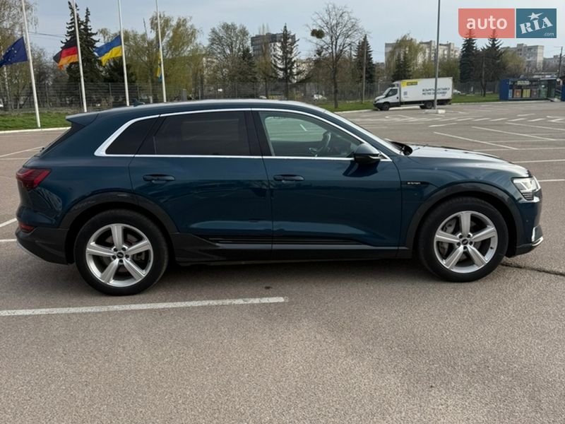 Внедорожник / Кроссовер Audi e-tron 2021 в Житомире