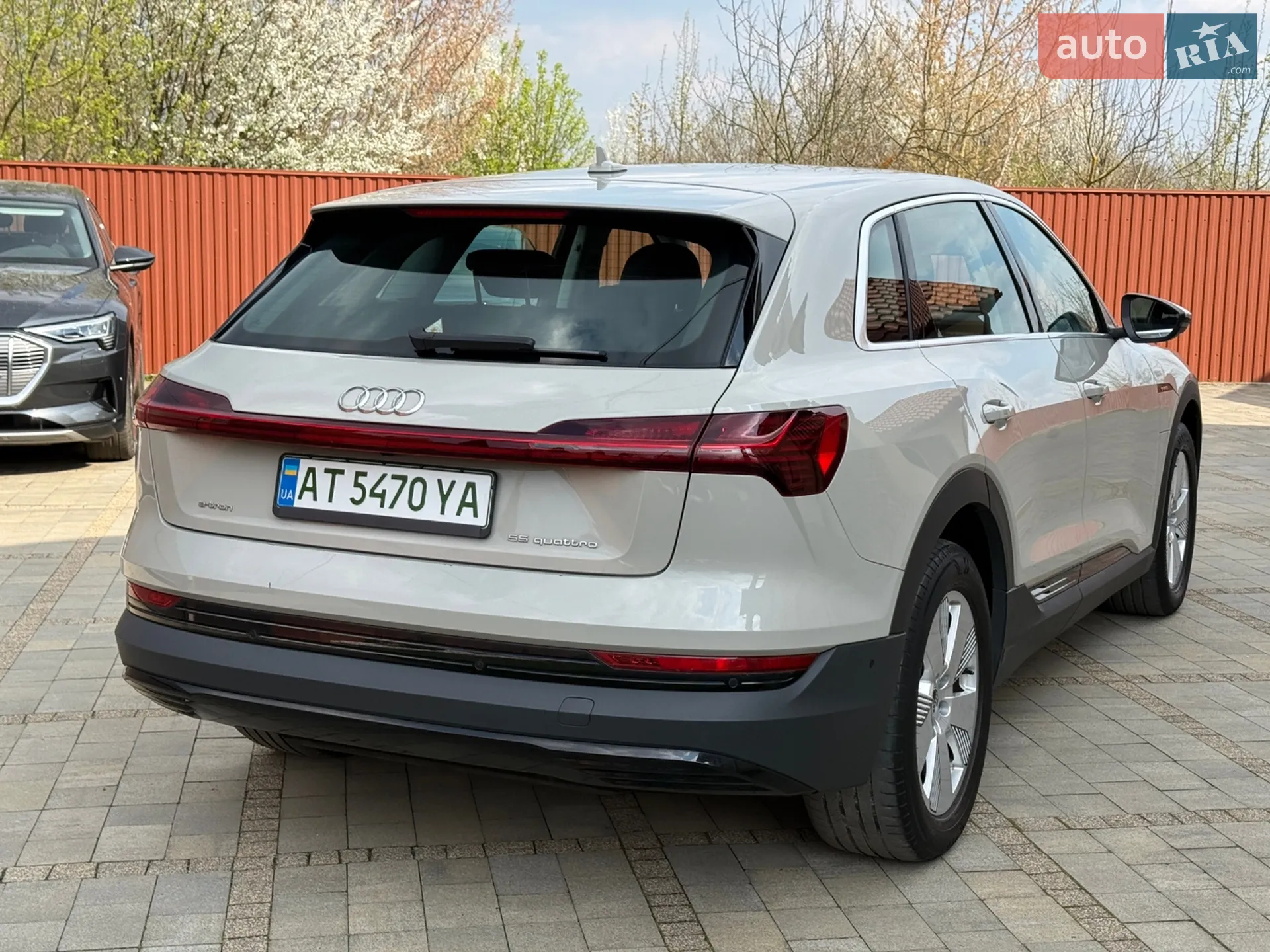 2020 Audi e-tron - мініатюра 3