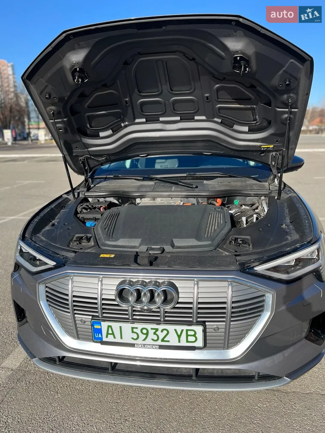 2020 Audi e-tron - мініатюра 12