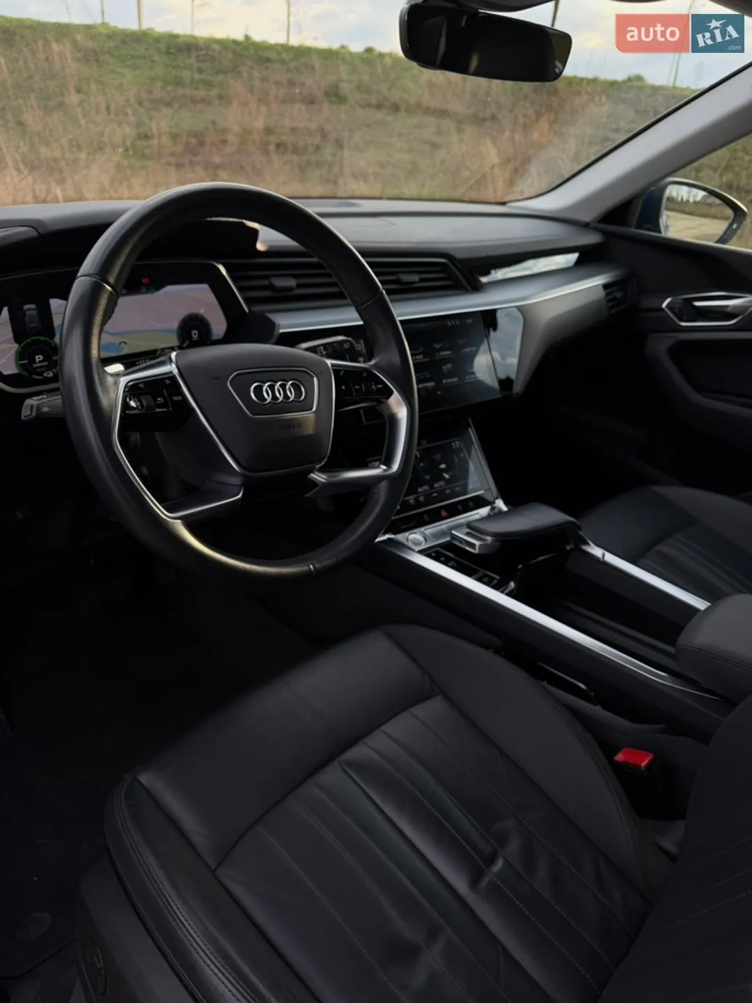 2019 Audi e-tron - мініатюра 22