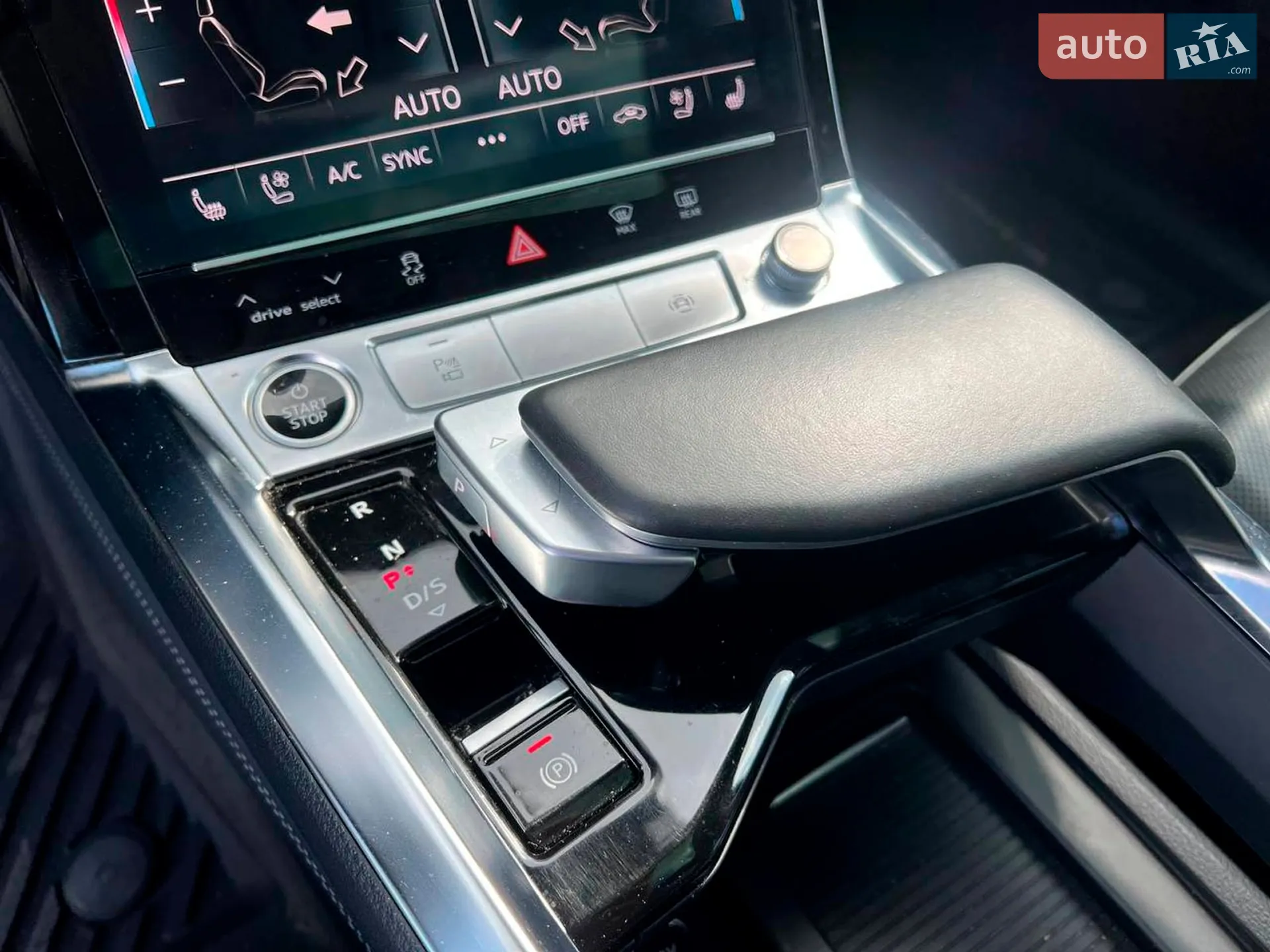 2021 Audi e-tron - мініатюра 36