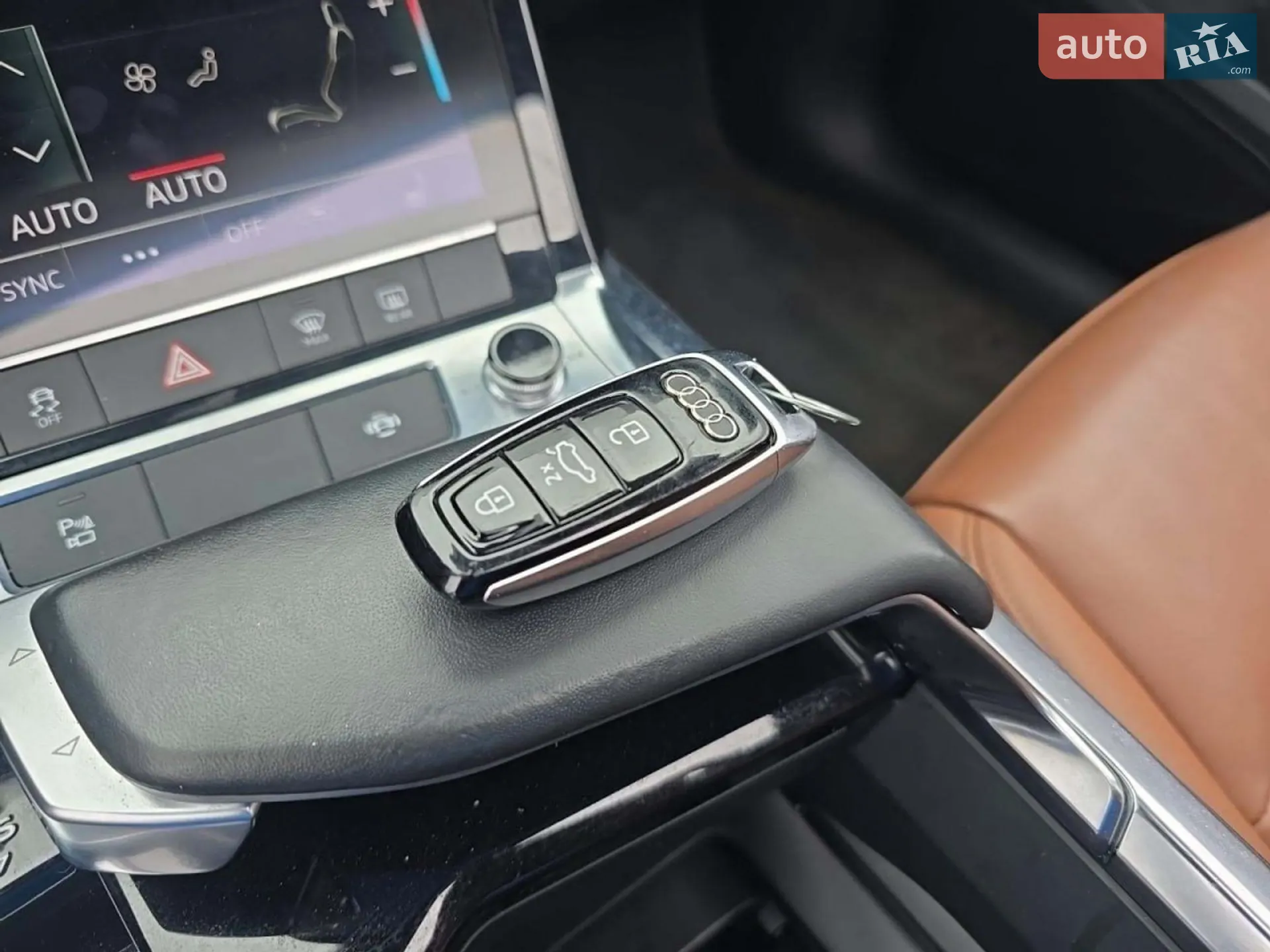 2021 Audi e-tron - мініатюра 13