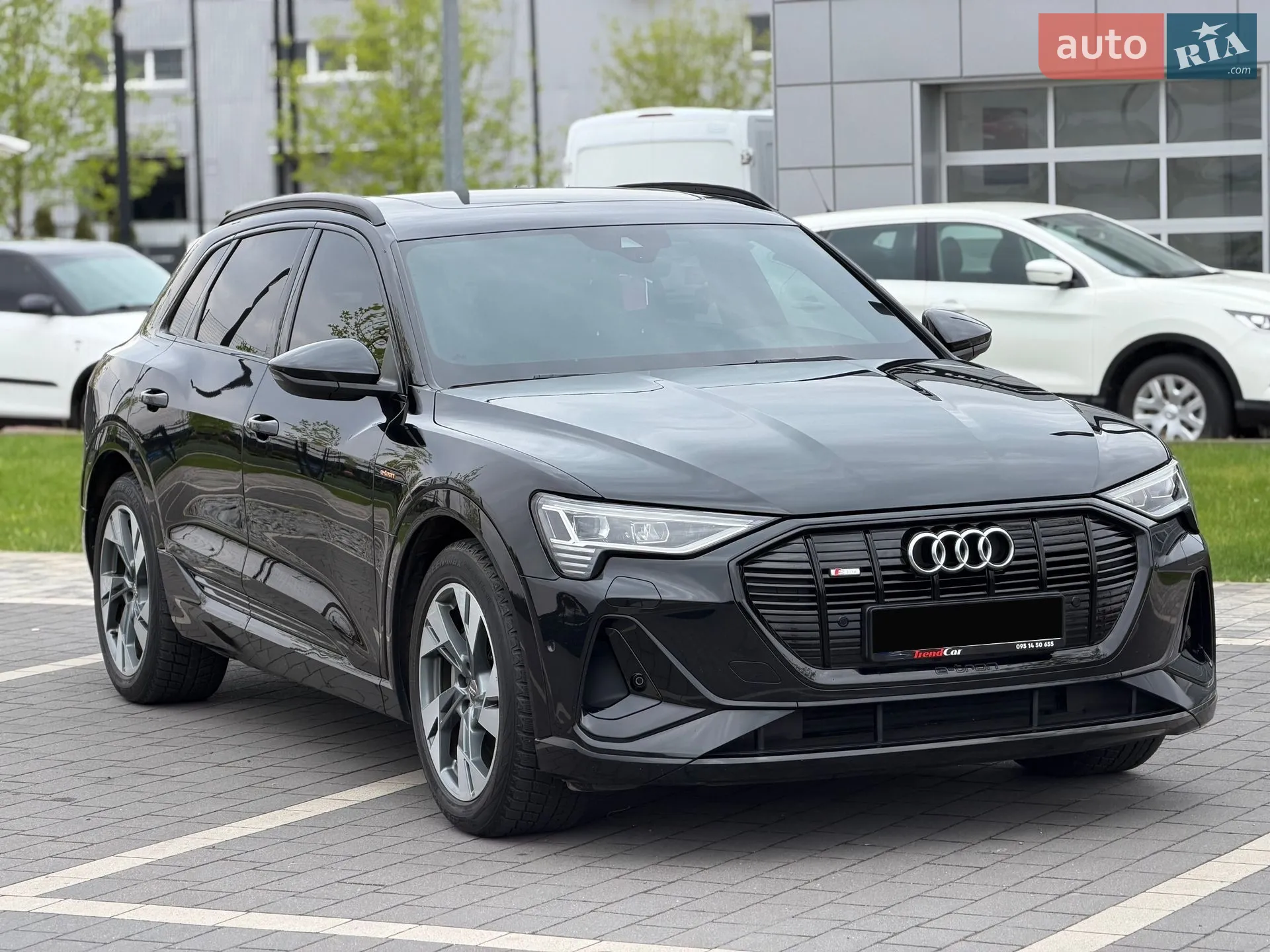2019 Audi e-tron - мініатюра 5