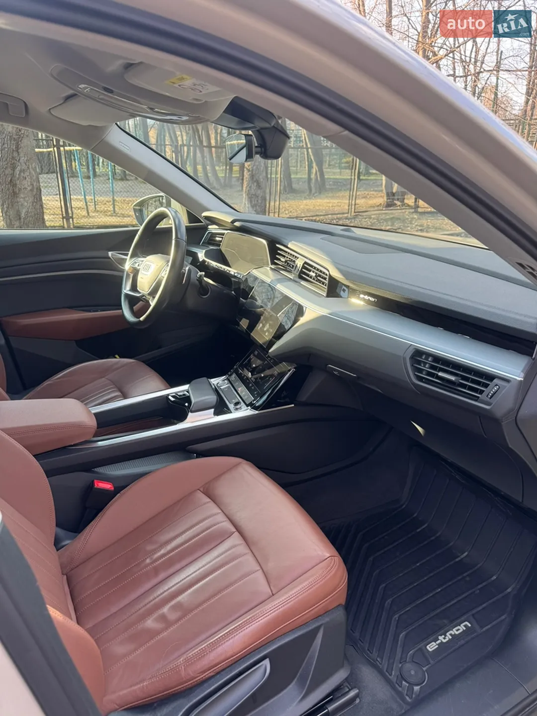 2019 Audi e-tron - мініатюра 25