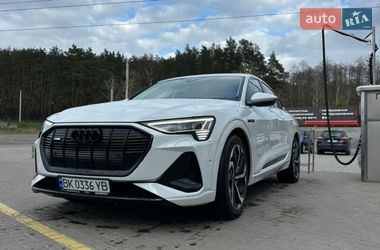 Позашляховик / Кросовер Audi e-tron 2022 в Ірпені