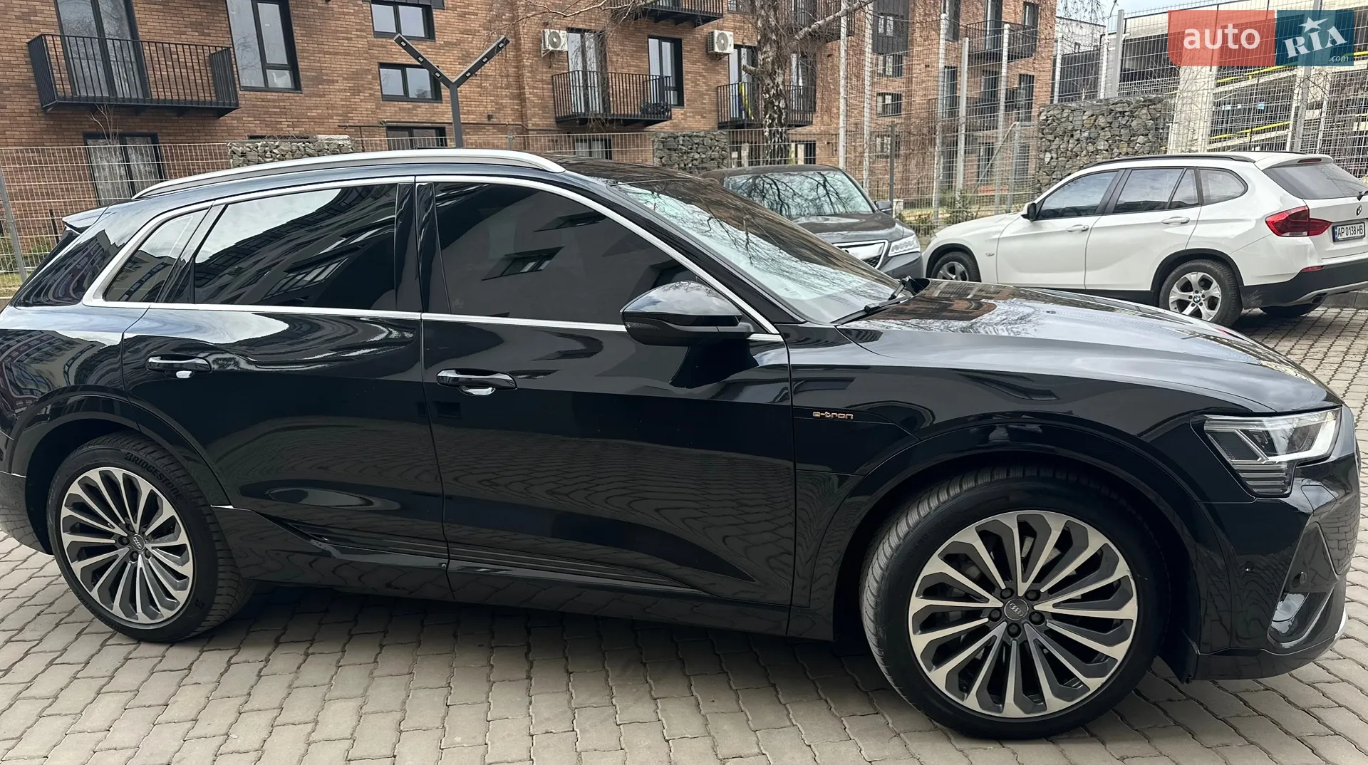 2020 Audi e-tron - мініатюра 8