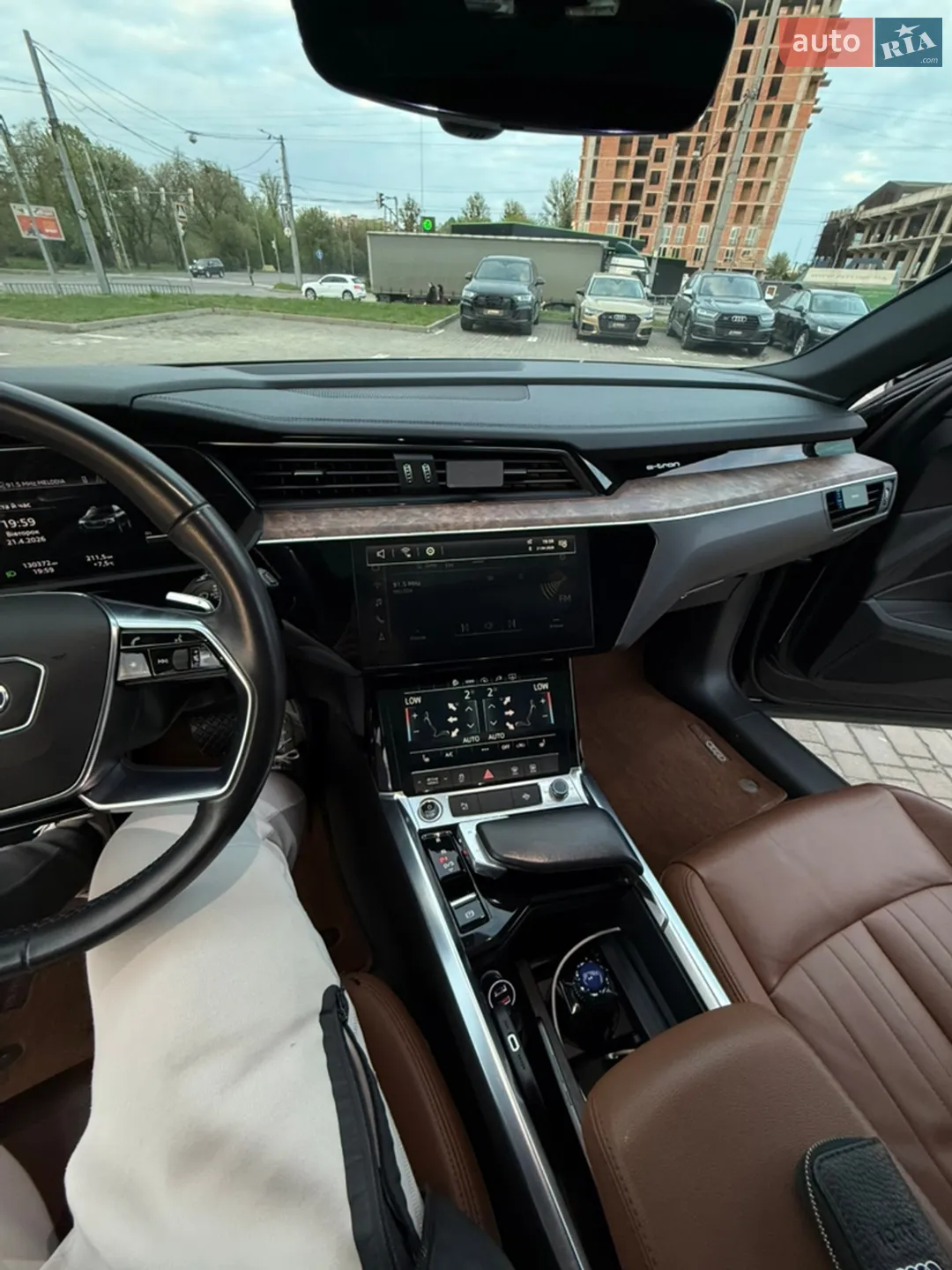2022 Audi e-tron - мініатюра 13