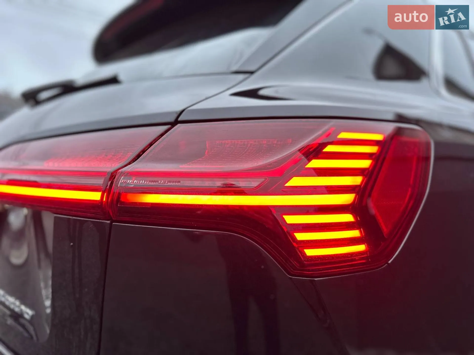 2020 Audi e-tron - мініатюра 29