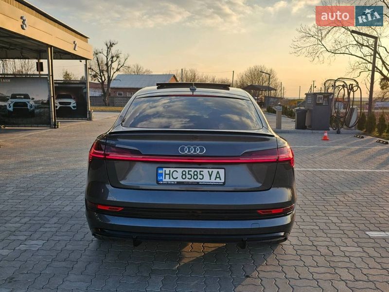 Внедорожник / Кроссовер Audi e-tron 2021 в Радехове