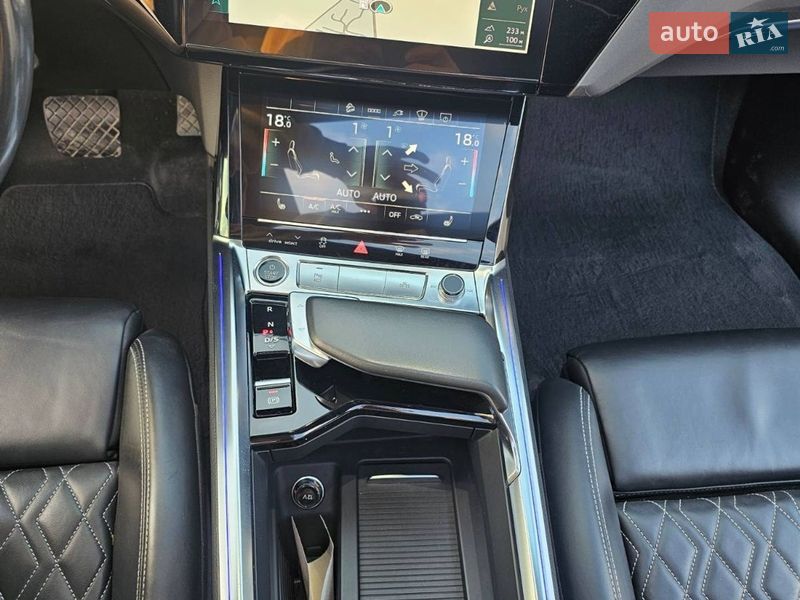 Внедорожник / Кроссовер Audi e-tron 2021 в Радехове