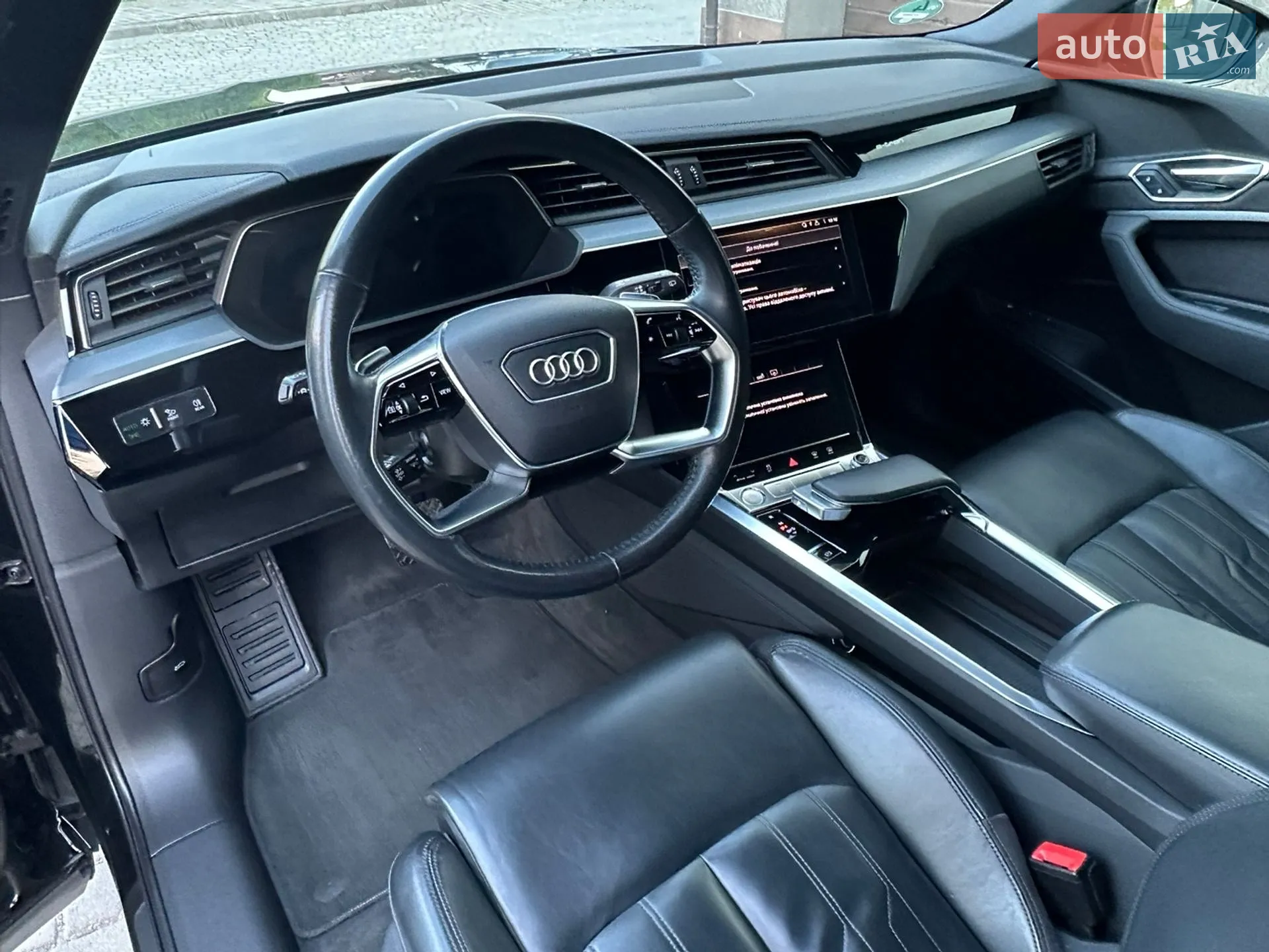 2019 Audi e-tron - мініатюра 23