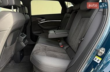 Внедорожник / Кроссовер Audi e-tron 2020 в Львове