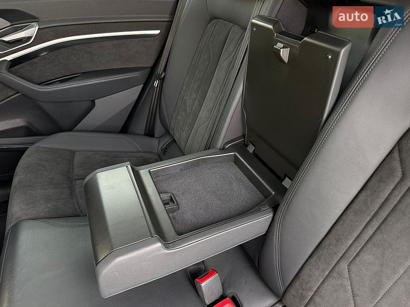 Внедорожник / Кроссовер Audi e-tron 2020 в Львове