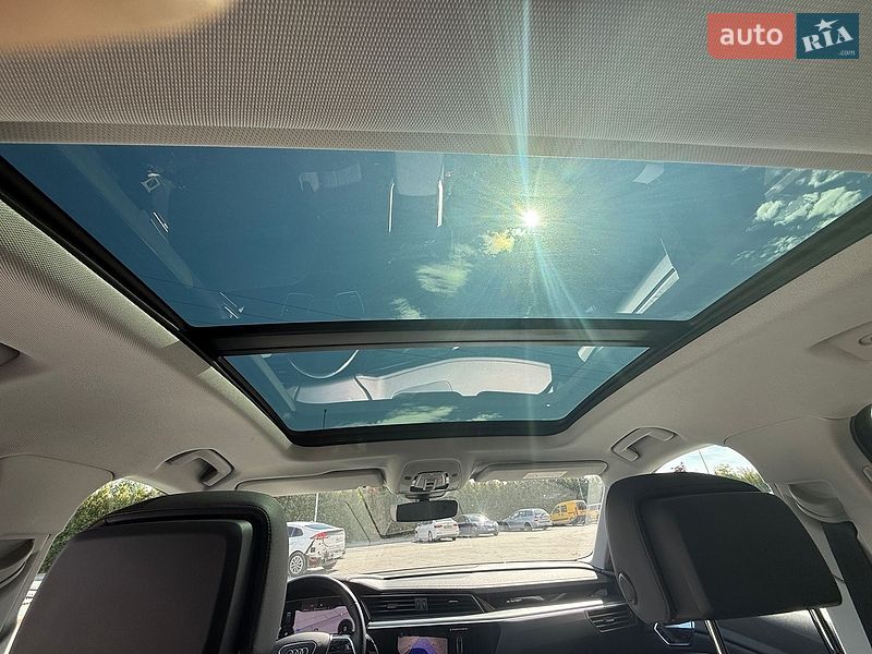 Внедорожник / Кроссовер Audi e-tron 2021 в Городке