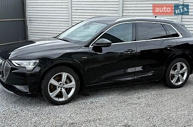 Внедорожник / Кроссовер Audi e-tron 2020 в Киеве