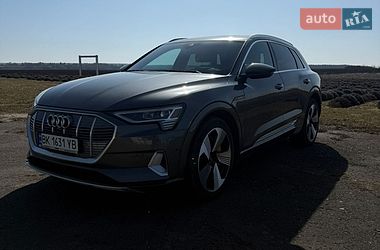 Внедорожник / Кроссовер Audi e-tron 2019 в Луцке