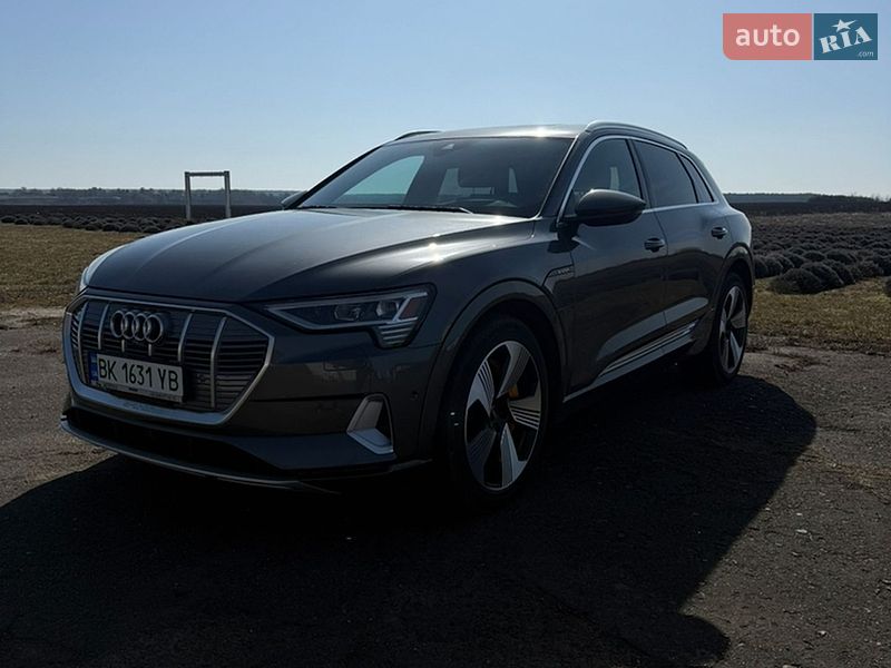 Внедорожник / Кроссовер Audi e-tron 2019 в Луцке