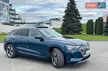 Внедорожник / Кроссовер Audi e-tron 2019 в Днепре